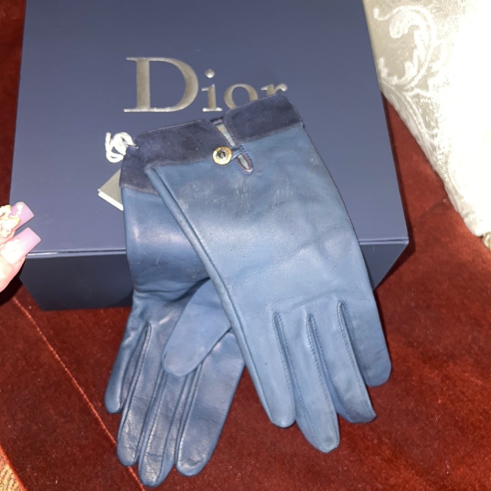 Authentic Dior vintage leather logo gloves